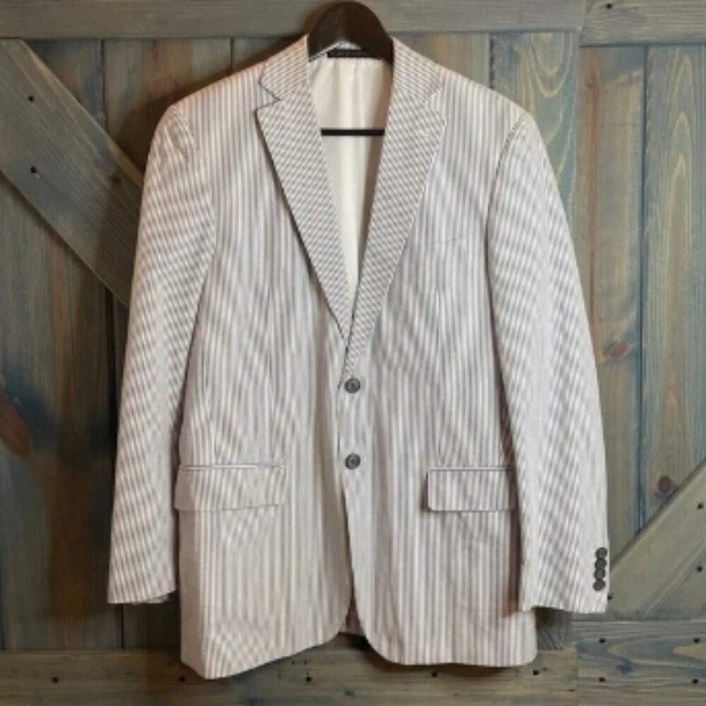 Pinstripe White and Blue Sport Coat Size 40R The Men’s Store Bloomingdale’s NWOT
